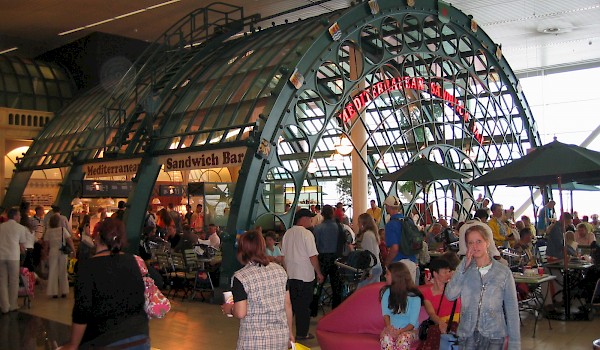 Grand Café Het Paleis te Schiphol