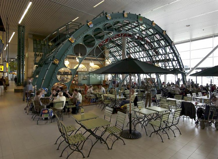 Grand Café Het Paleis te Schiphol