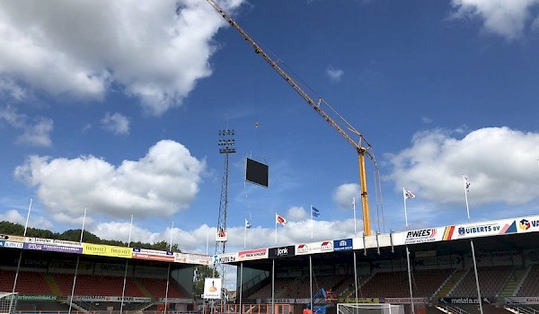 Achterconstructie videowalls FC Volendam