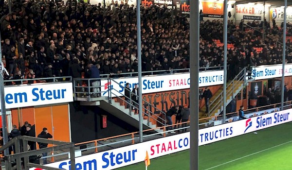 Ophangconstructie Ledboarding FC Volendam Stadion